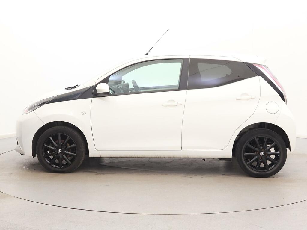Toyota Aygo 1.0 Vvt-i X-style Tss X-nav MV18KSX White #4