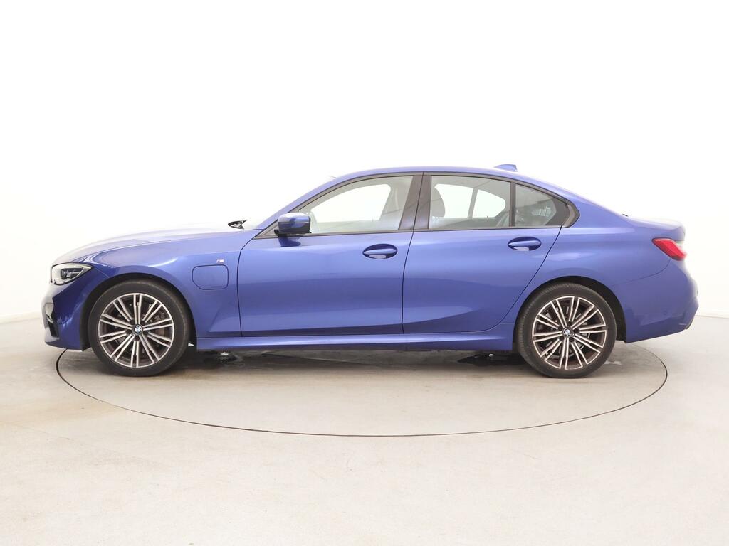 BMW 3 Series 330E M Sport YH69LXB Blue #4