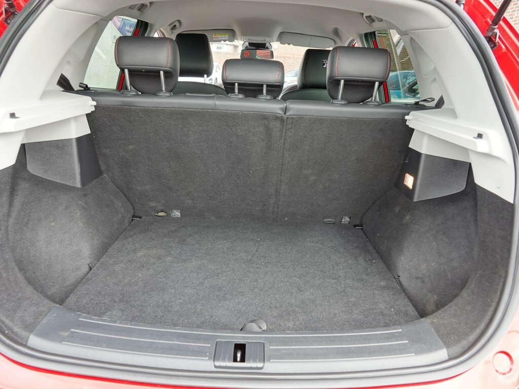 MG ZS 1.5 Vti-tech Exclusive Suv Euro LC73NUB Red #5