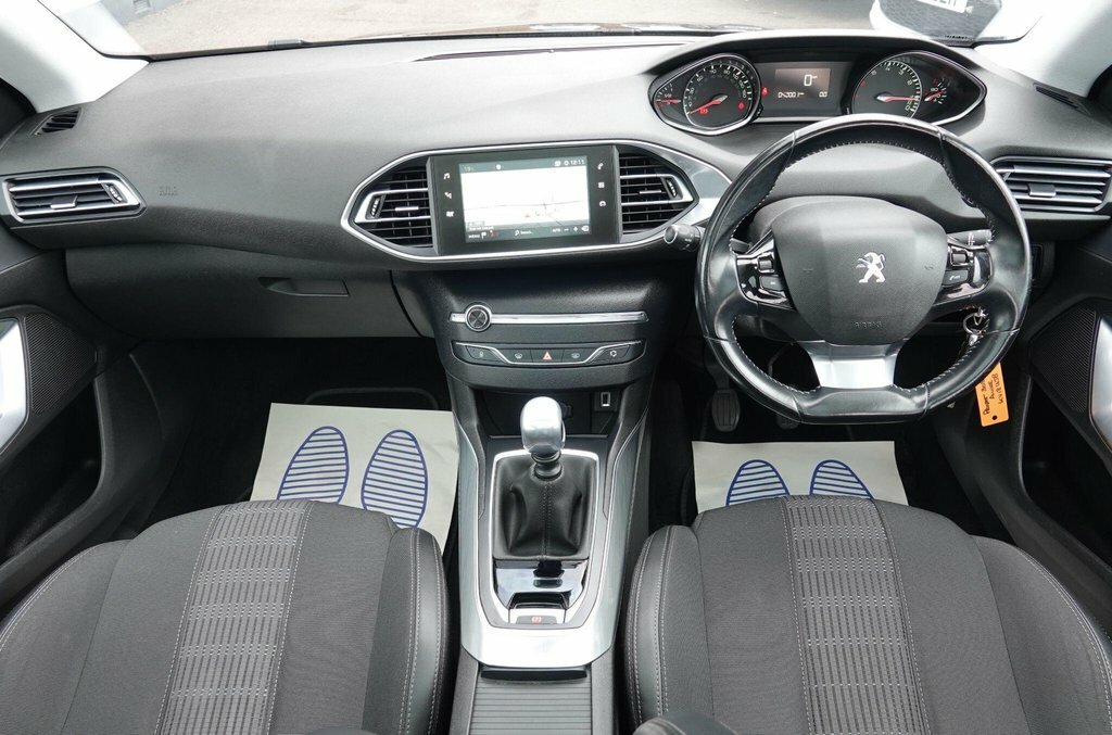 Peugeot 308 1.2 Puretech Gpf Allure Hatchback Manua KV18UJB Black #5