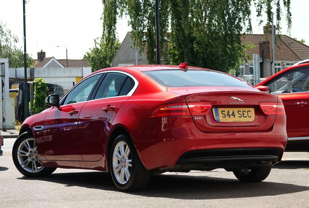 Jaguar XE 2.0 Gtdi Prestige Saloon Euro 6 S S44SCC Red #3