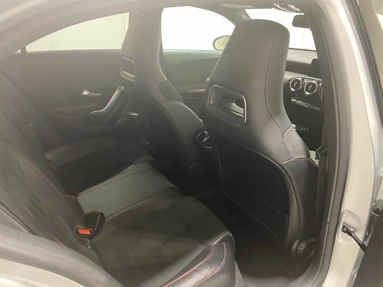 Mercedes-Benz A Class A200d 2.0 150Ps 8G-dct Amg Line 5Dr. KM21BNZ Silver #4