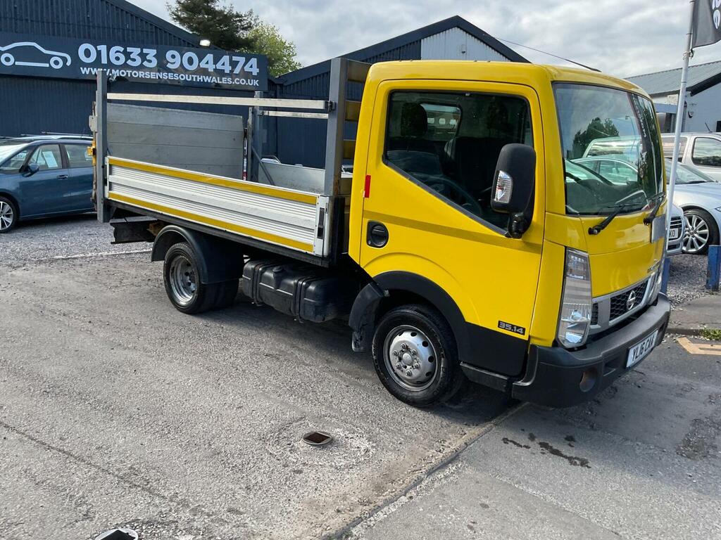 Nissan NT400 2.5L Null White #49