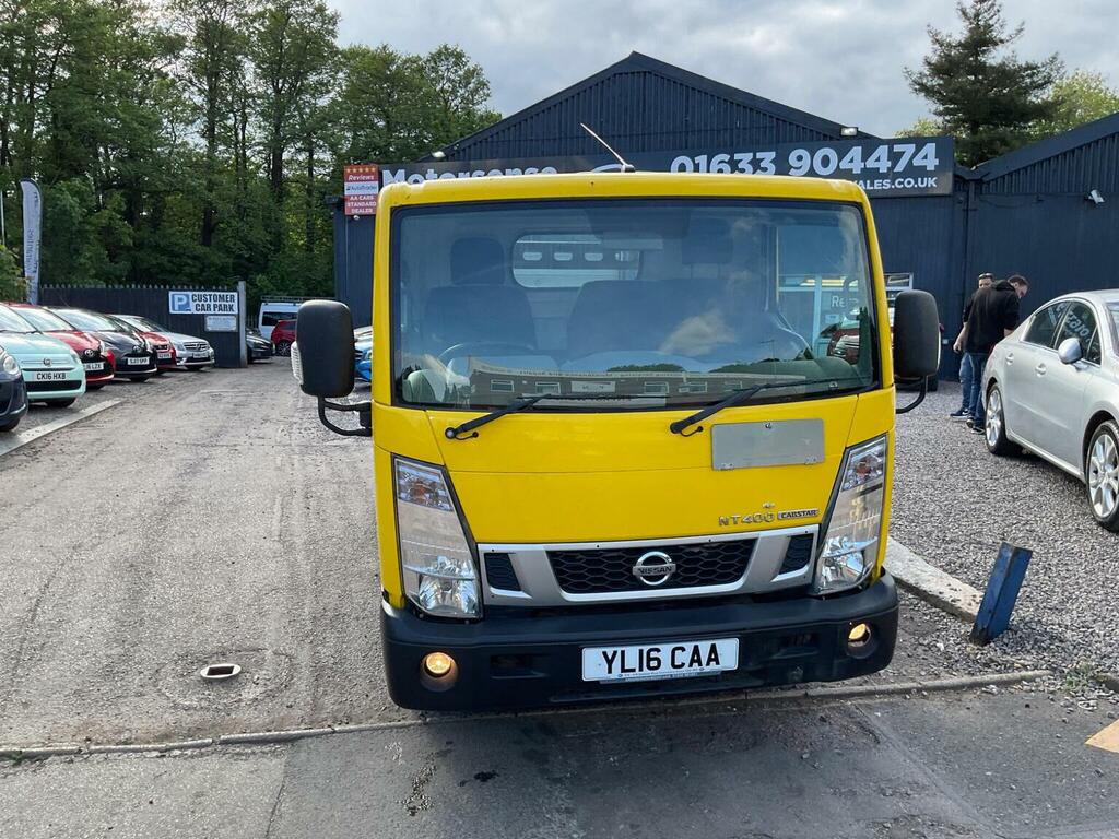 Nissan NT400 2.5L Null White #30