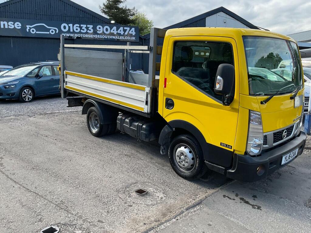 Nissan NT400 2.5L Null White #40