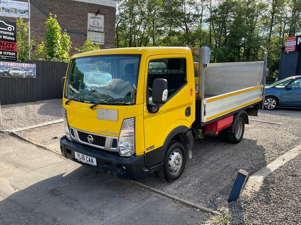 Nissan NT400 2.5L Null White #1
