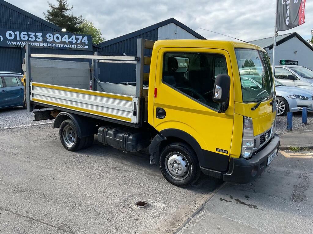 Nissan NT400 2.5L Null White #48