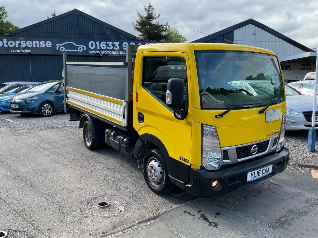 Nissan NT400 2.5L Null White #43