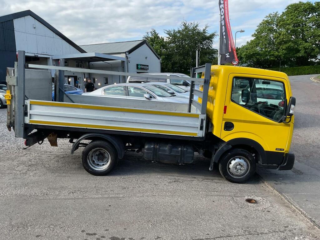 Nissan NT400 2.5L Null White #50