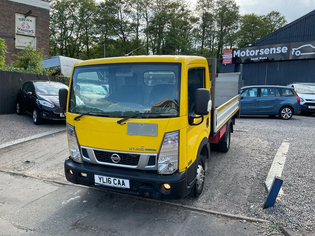 Nissan NT400 2.5L Null White #28