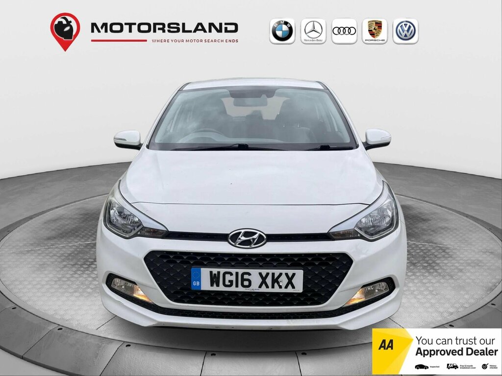 Hyundai I20 1.2 Blue Drive Se Euro 6 Ss WG16XKX White #2