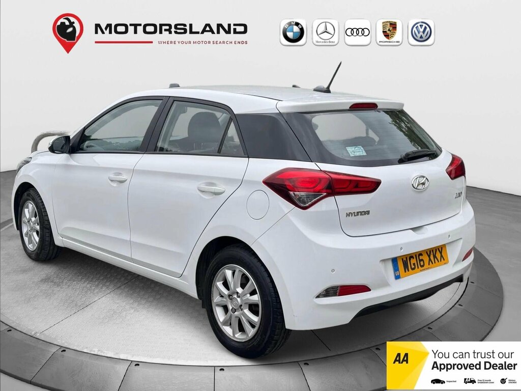 Hyundai I20 1.2 Blue Drive Se Euro 6 Ss WG16XKX White #5