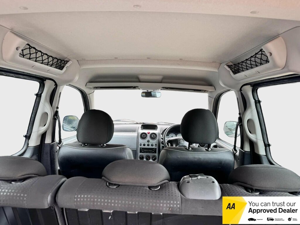 Peugeot Partner Escapade Grey #15