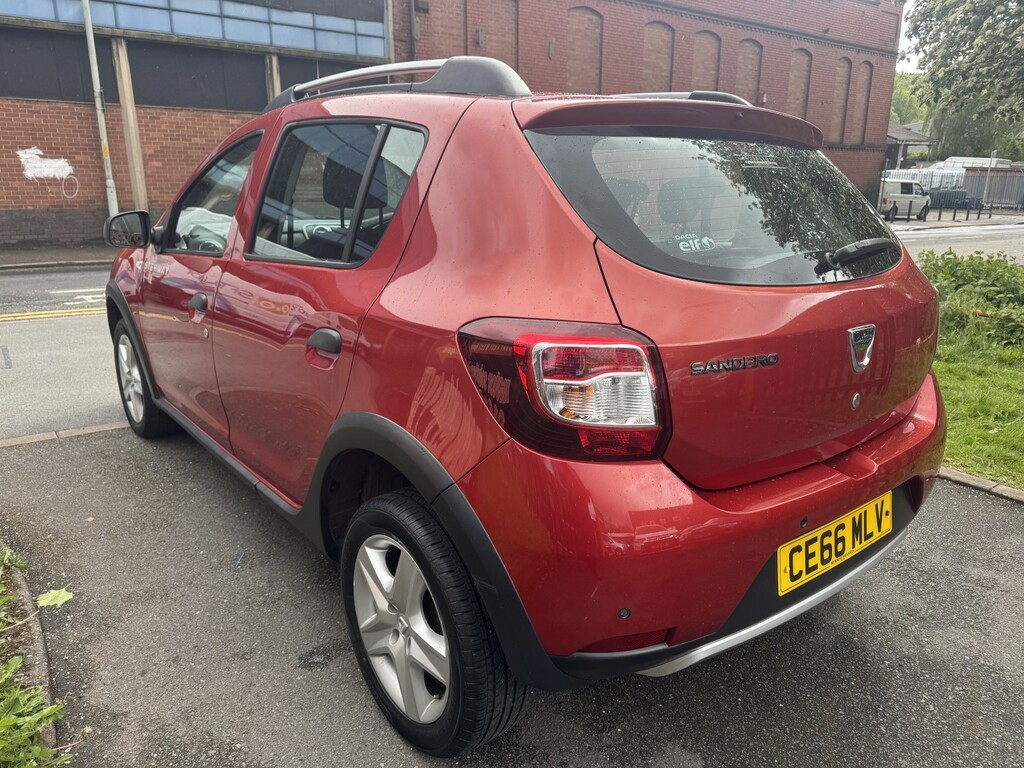 Dacia Sandero Stepway Hatchback 1.5 Stepway Laureate Dci 90 201666 CE66MLV Red #4