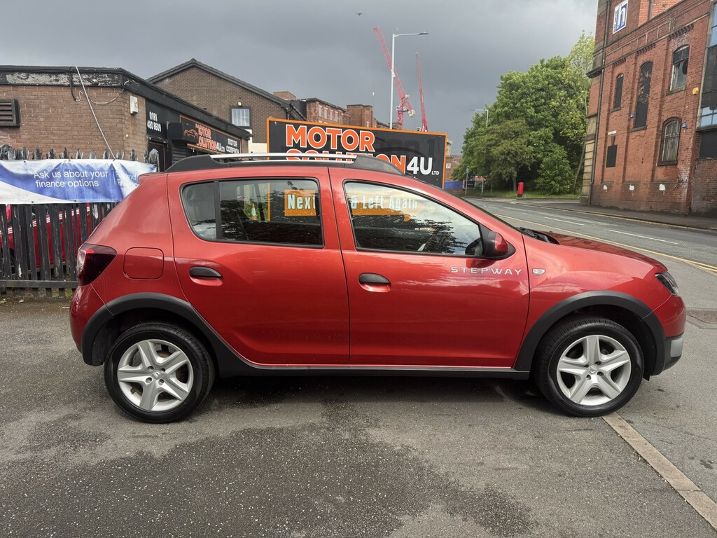 Dacia Sandero Stepway Hatchback 1.5 Stepway Laureate Dci 90 201666 CE66MLV Red #5