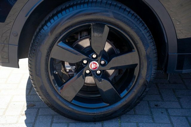Jaguar E-Pace 2019 2.0 D180 R-dynamic Se Suv Awd Black #4