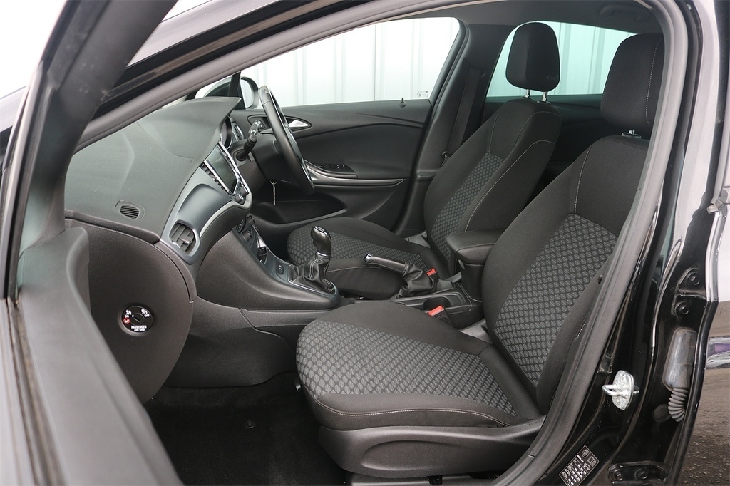 Vauxhall Astra 1.6 Cdti WX66DKL Black #4