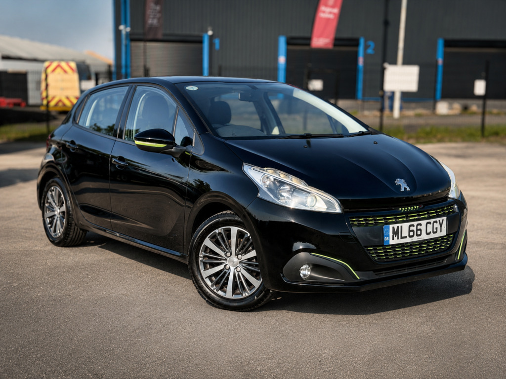 Peugeot 208 Hatchback 1.2 Puretech Active Design Lime Euro 6 5 Black