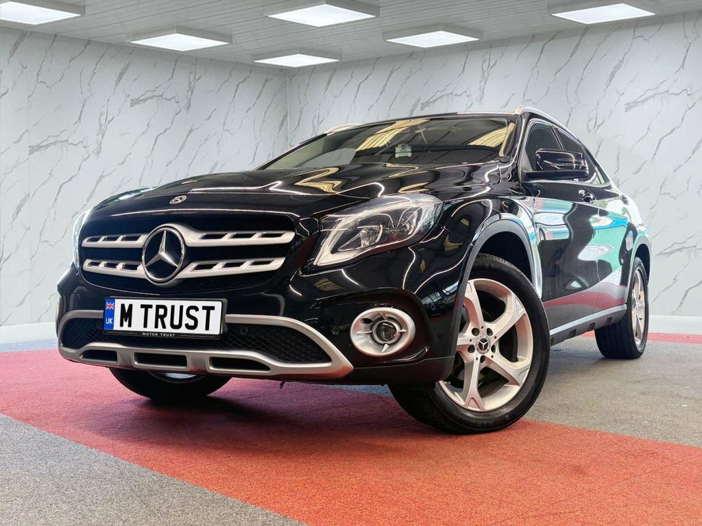 Mercedes-Benz GLA Class 1.6L Se FX68VTY Black #4