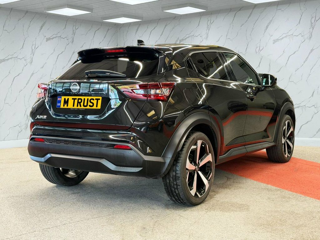 Nissan Juke 1L Tekna LN73OLX Black #6