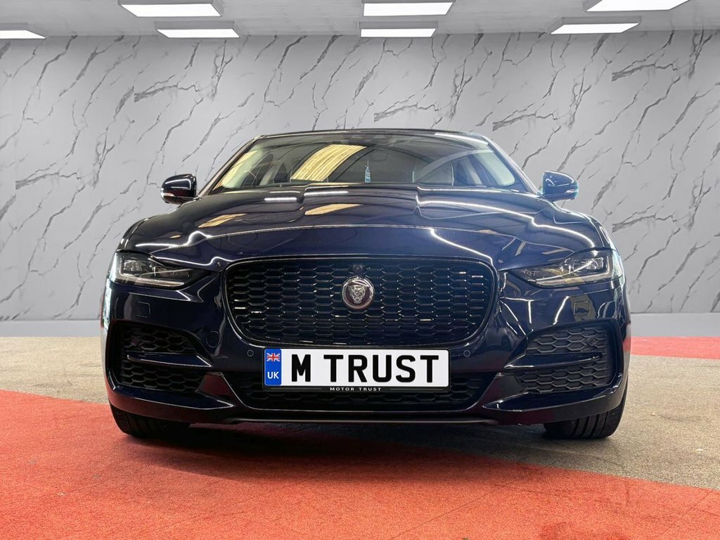 Jaguar XE 2L Hse Blue #2