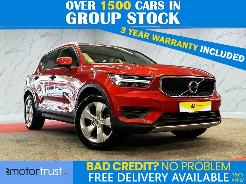 Volvo XC40 1.5L Momentum Red