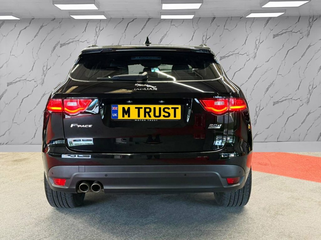 Jaguar F-Pace Suv AE68UKO Black #6