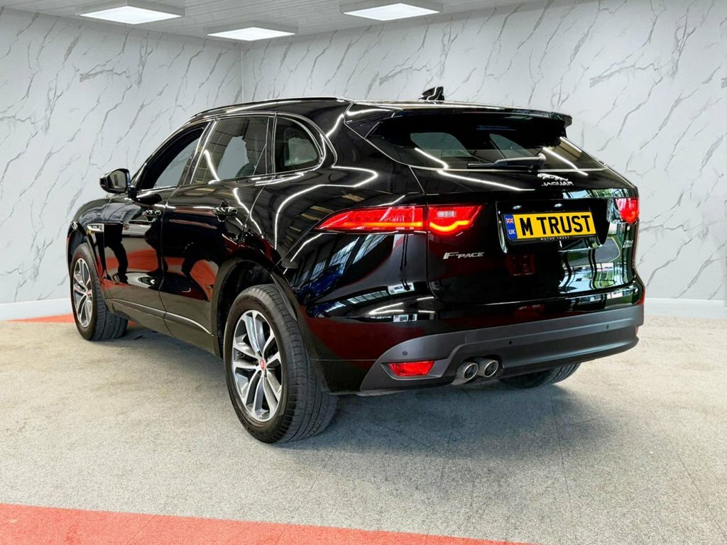 Jaguar F-Pace Suv AE68UKO Black #5