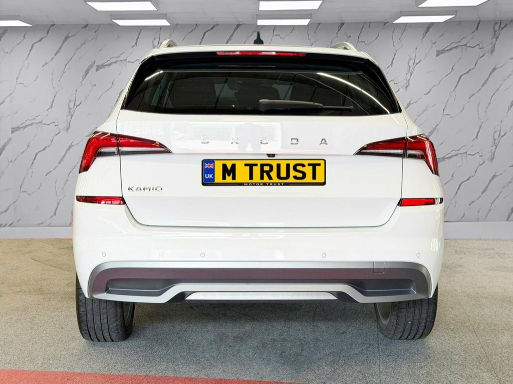 Skoda Kamiq 1L Se L Executive White #6