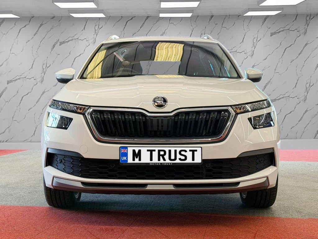 Skoda Kamiq 1L Se L Executive White #2