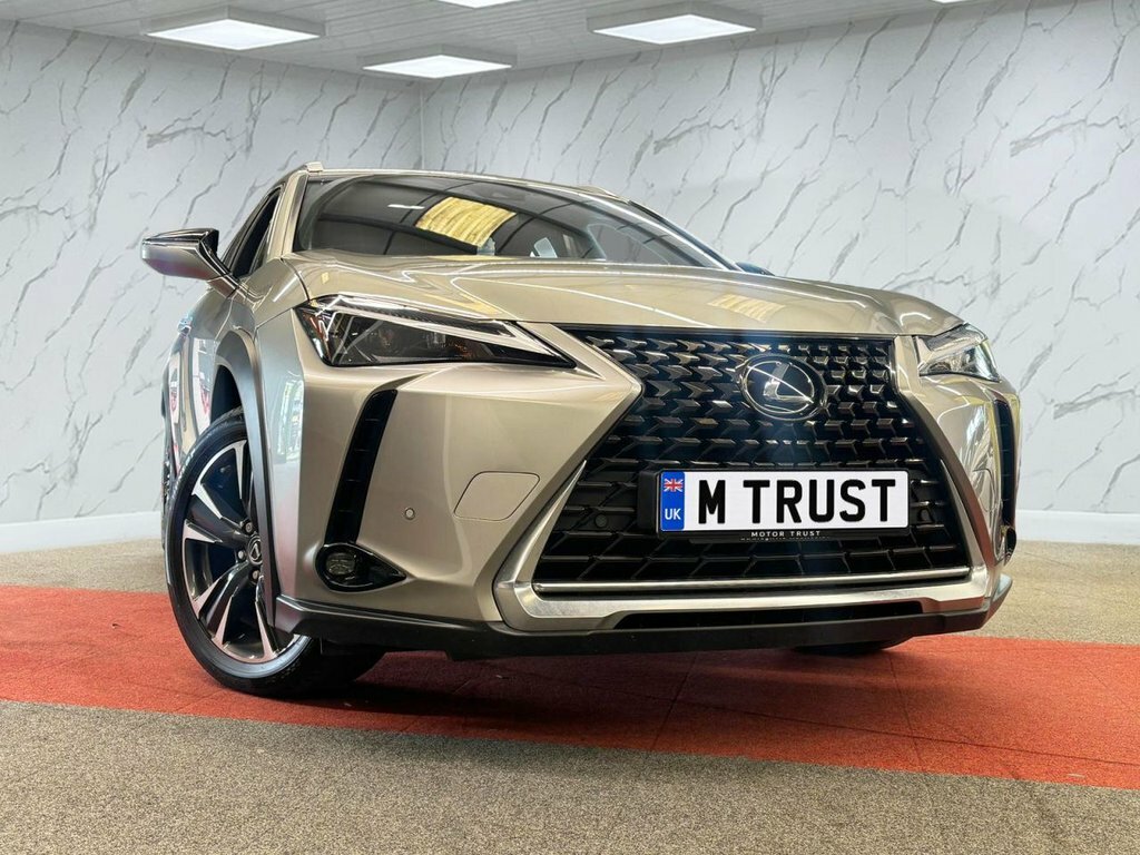 Lexus UX 2L Null PY72DJU Silver #2