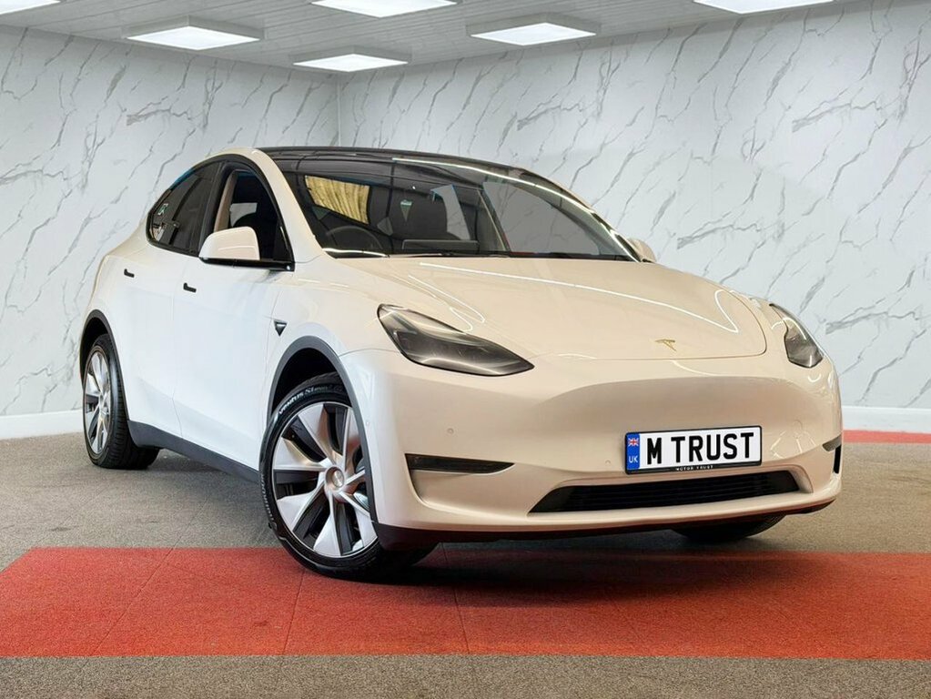 Tesla Model Y Suv White