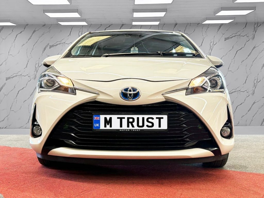Toyota Yaris 1L Icon Tech BM19KVY White #3