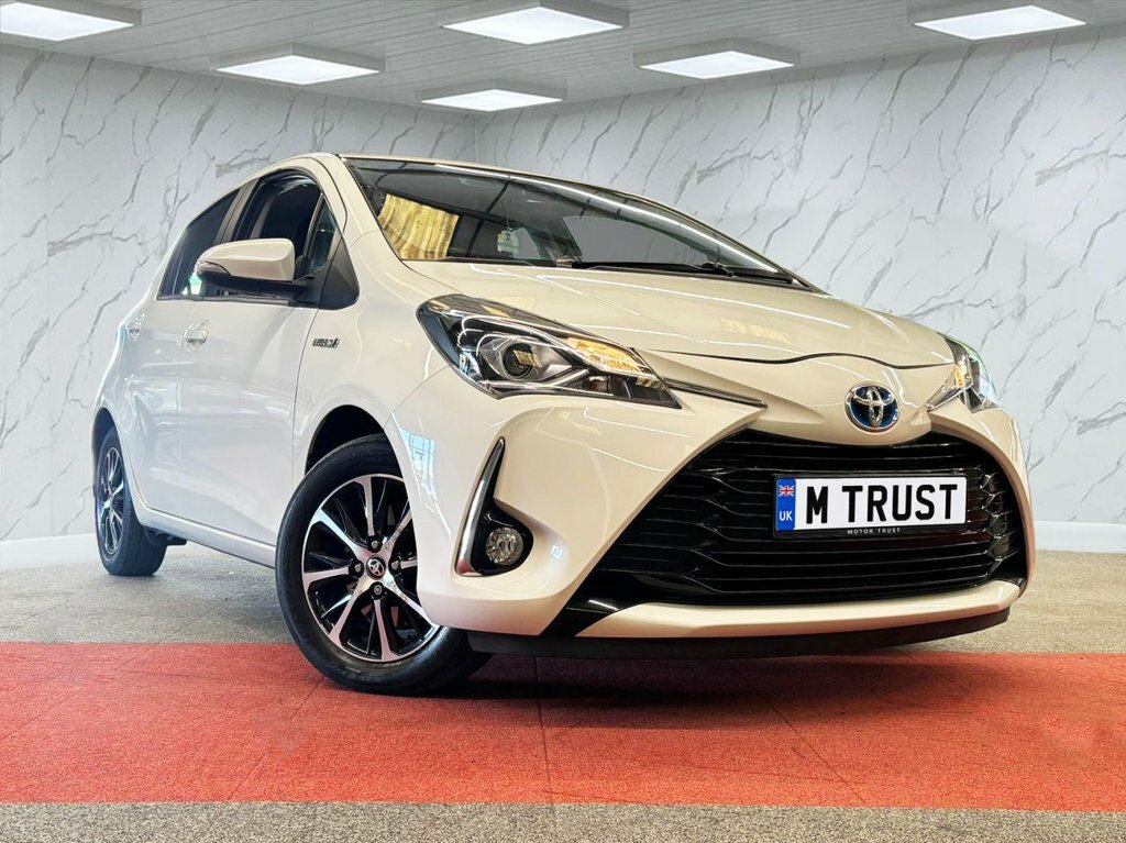 Toyota Yaris 1L Icon Tech BM19KVY White #2