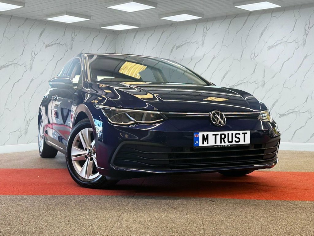 Volkswagen Golf 1L Life GL72EAC Blue