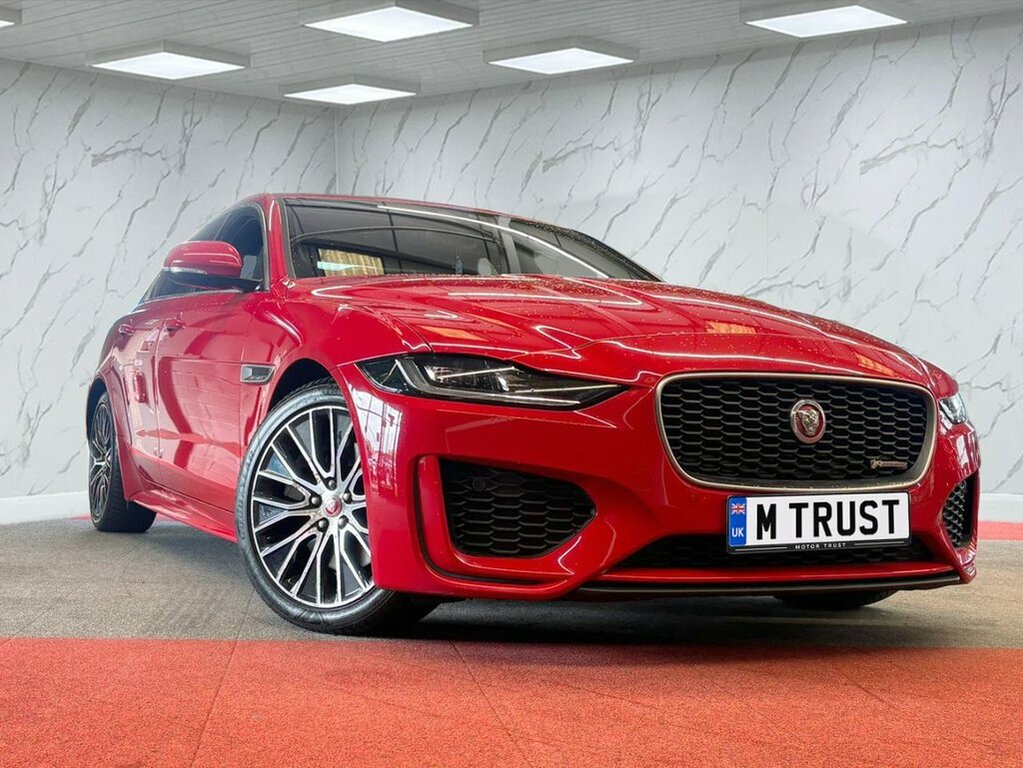 Jaguar XE 2L R-dynamic S SP69TFN Red #2