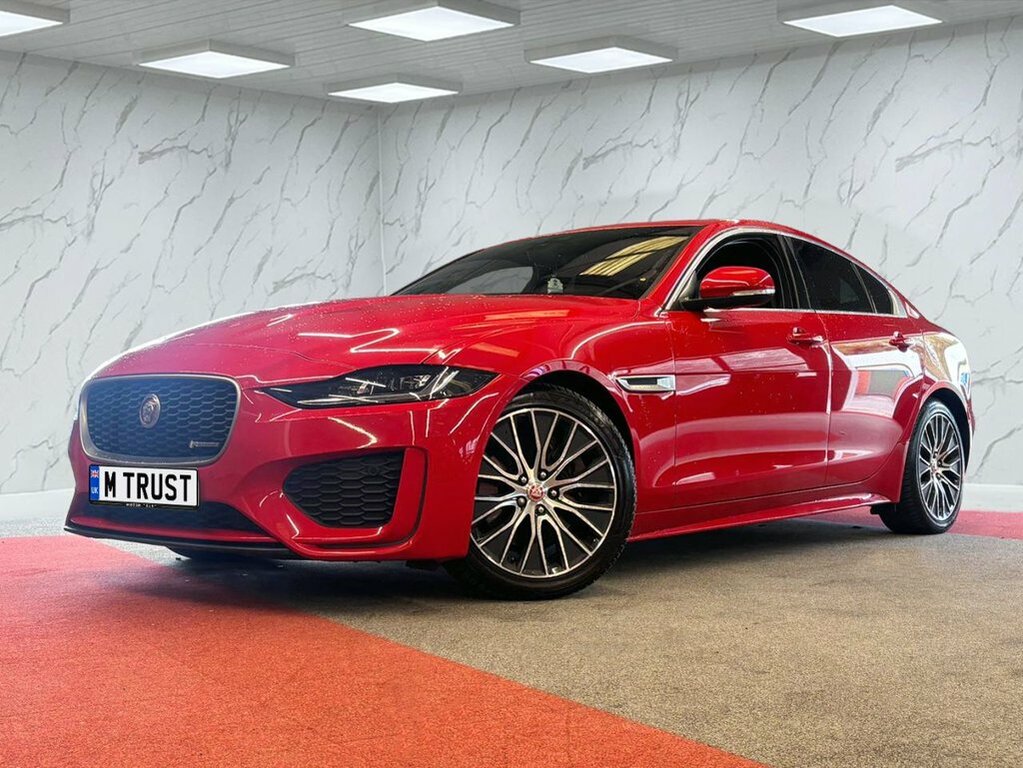 Jaguar XE 2L R-dynamic S SP69TFN Red #4