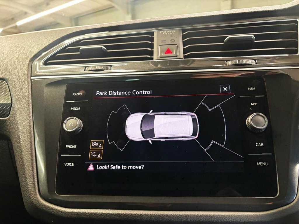 Volkswagen Tiguan 1.5L R-line VA22NKN White #6