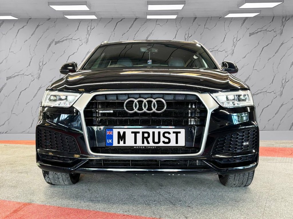 Audi Q3 2L S Line Edition MM17GGP Black #5
