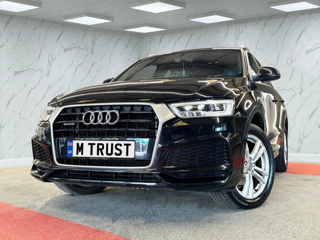 Audi Q3 2L S Line Edition MM17GGP Black #4