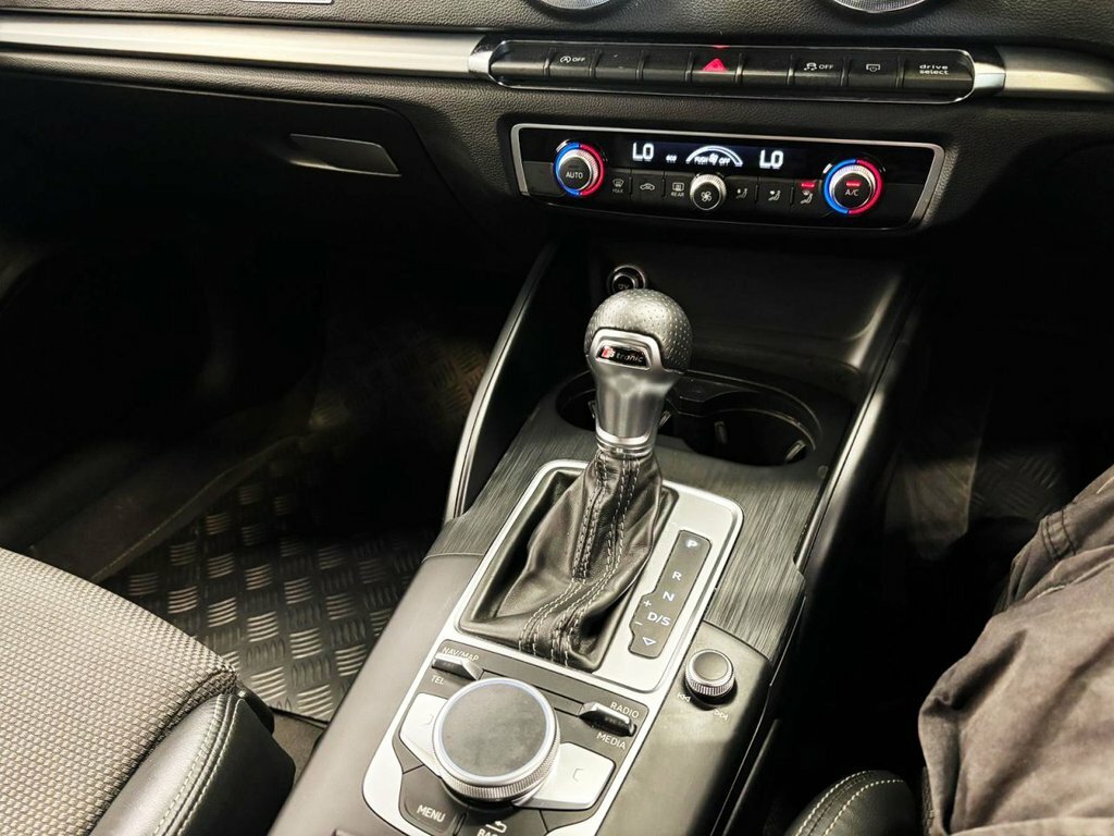 Audi A3 1L S Line GD68KRG Black #6