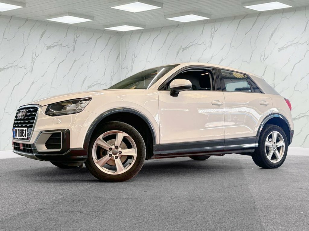 Audi Q2 1L Sport KY19KVH White #5