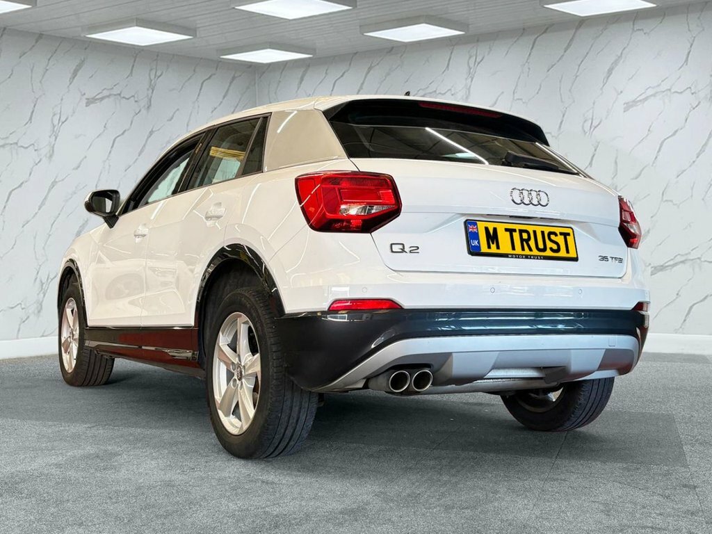 Audi Q2 1L Sport KY19KVH White #6
