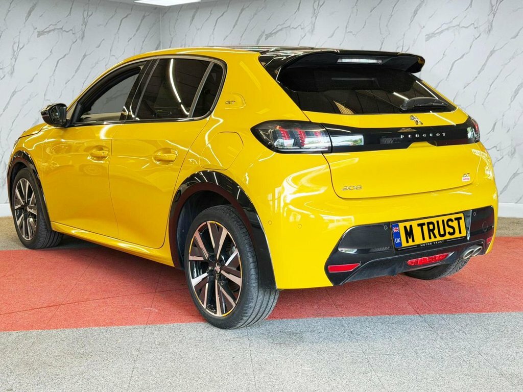 Peugeot 208 1.2L Gt FY71VJJ Yellow #6