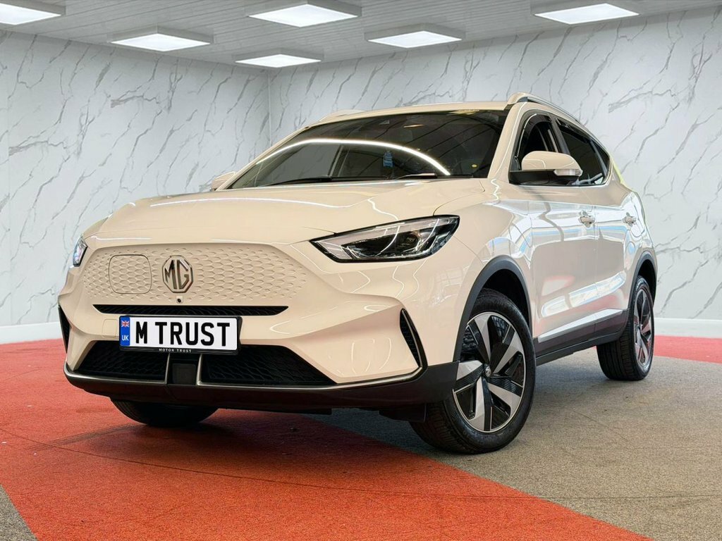 MG ZS Suv YH73PWX White #4