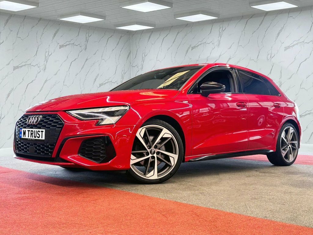 Audi A3 Hatchback SW70UXR Red #4