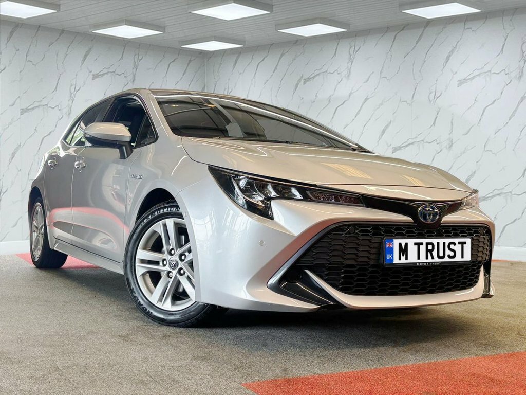 Toyota Corolla 1.8L Icon Tech Silver