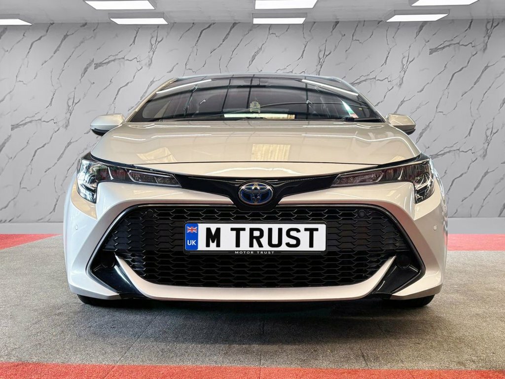 Toyota Corolla 1.8L Icon Tech WR19FHH Silver #2