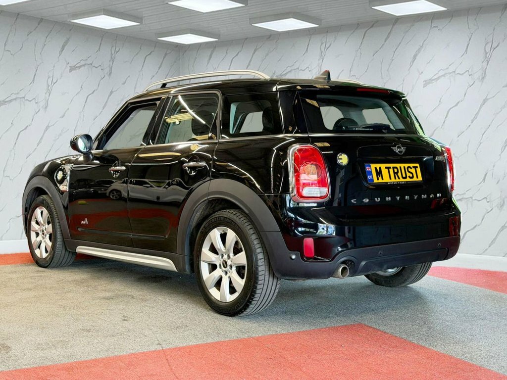 Mini Countryman 1.5L Cooper Se EU68YJN Black #5