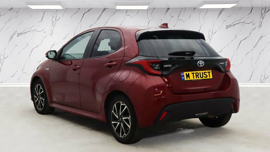 Toyota Yaris 1.5L Design MA71FHH Red #3